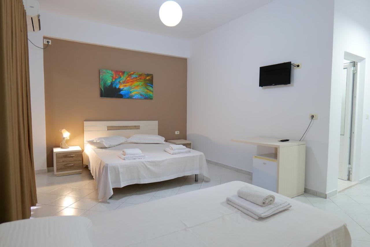 Saranda Inn Rooms & Apartments Экстерьер фото